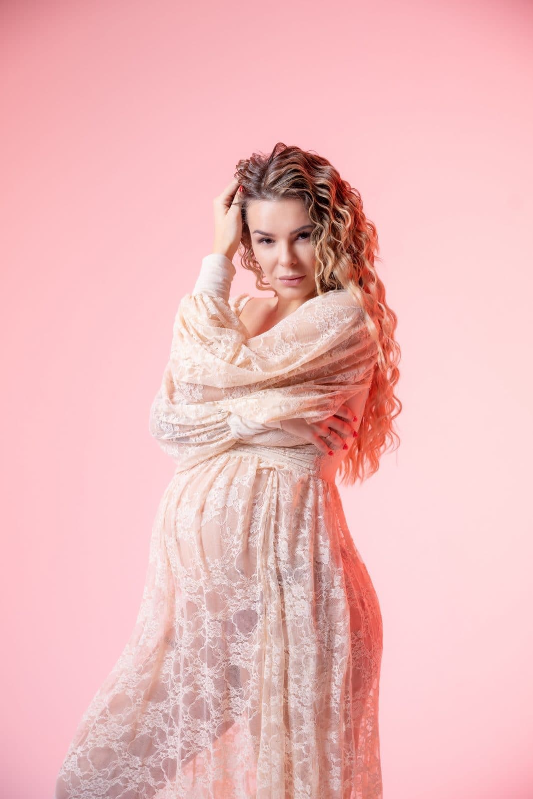 Ariana C. | Maternity — photo 1