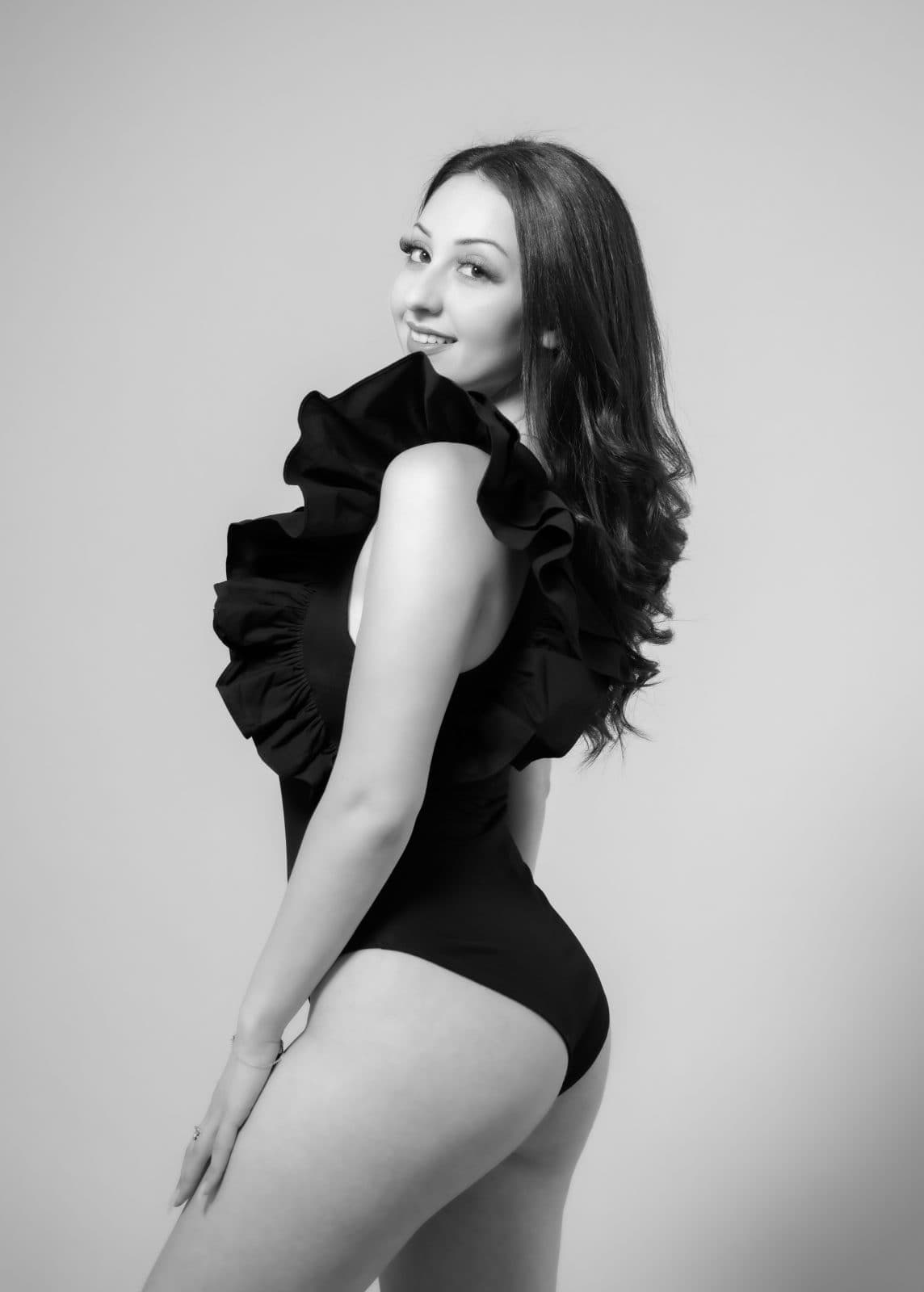 Becca’s 21st | Themed Photo Session — photo 11