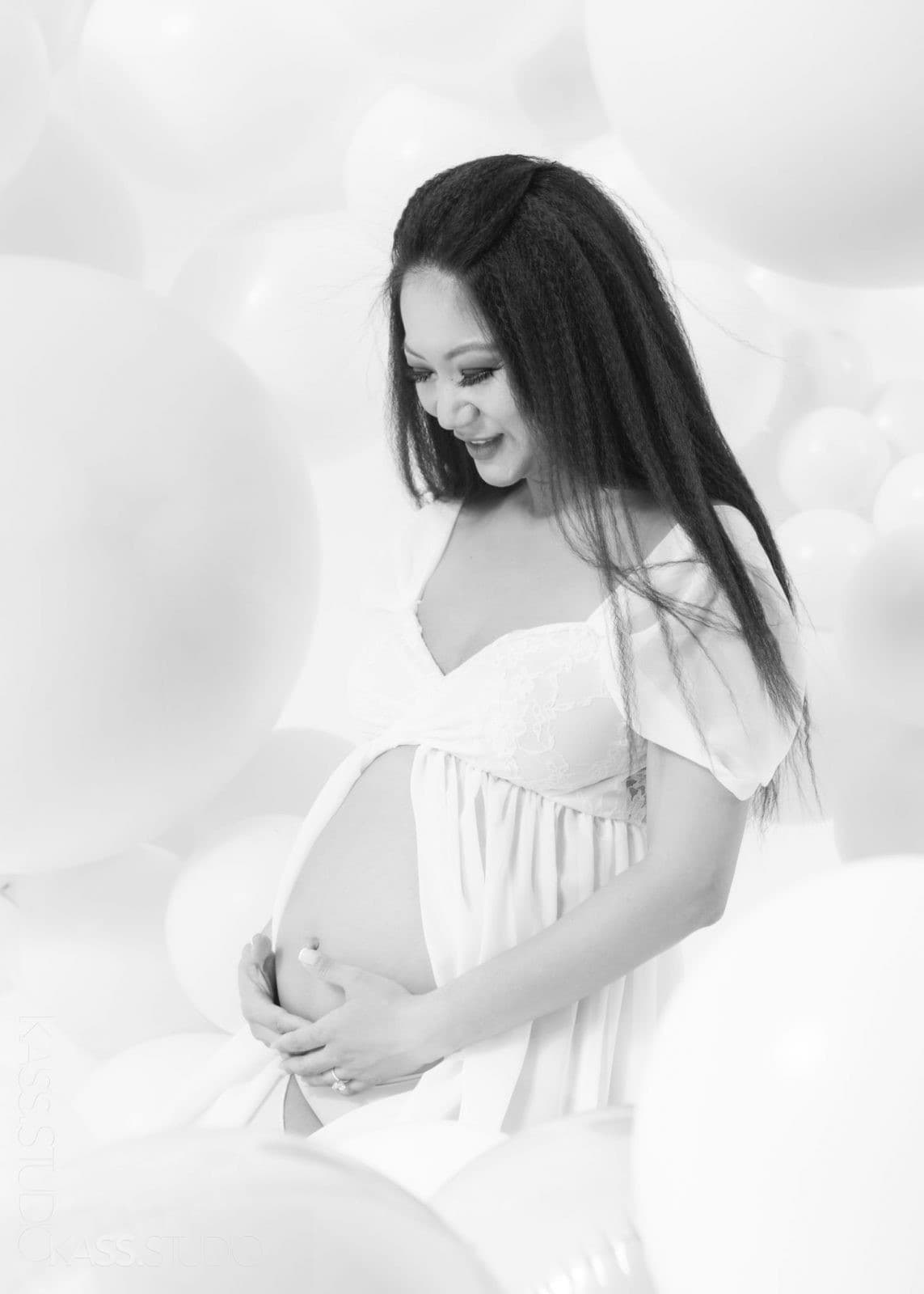 Karina’s Maternity | Studio Session — photo 2