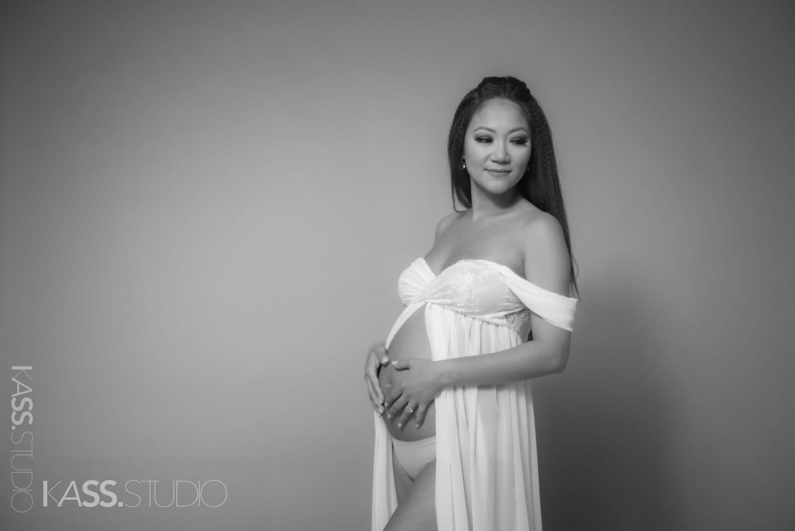 Karina’s Maternity | Studio Session — photo 11