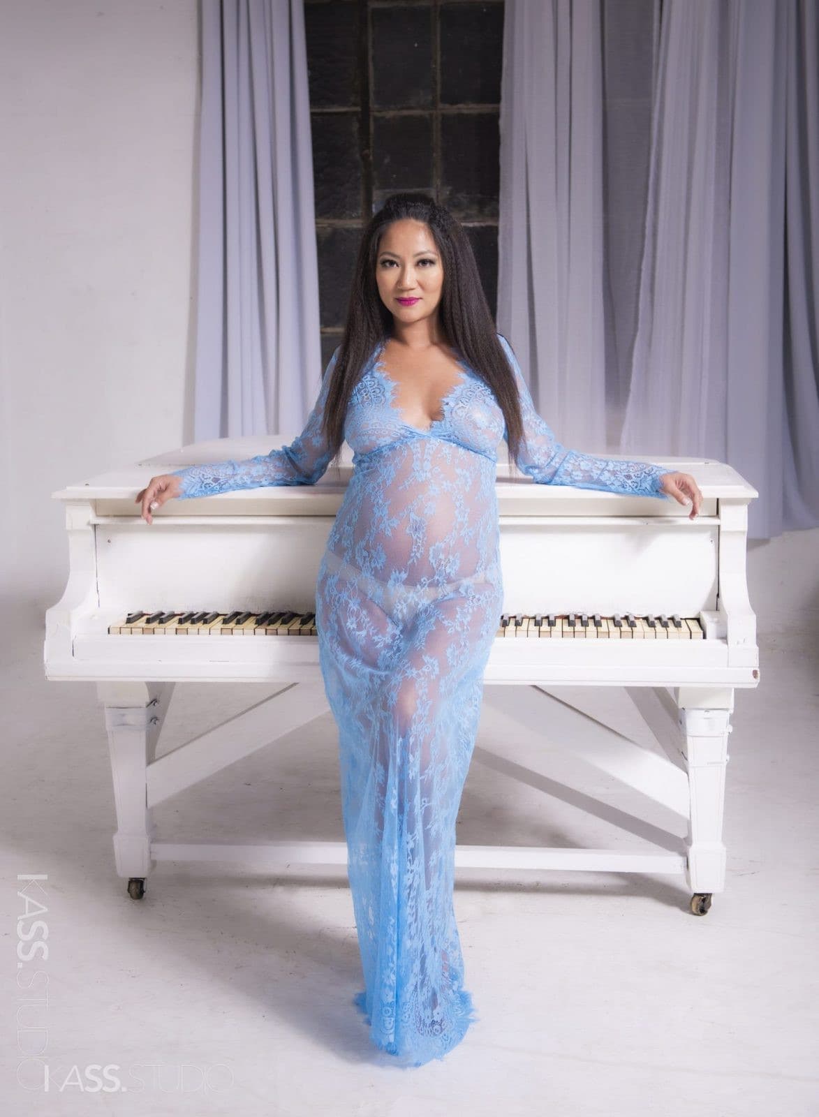 Karina’s Maternity | Studio Session — photo 25