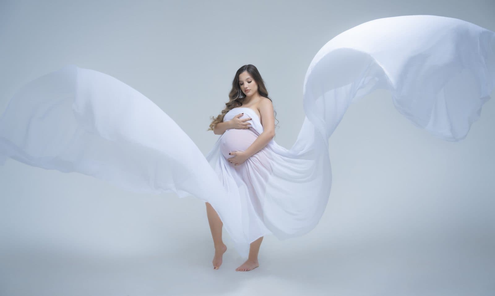 Mishel Kay | Maternity in Chiaroscuro — photo 10