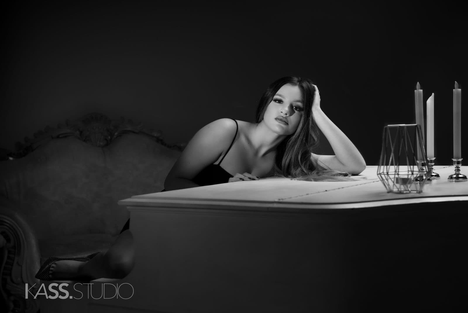 Mishel Kay | Studio Mood Shots — photo 10